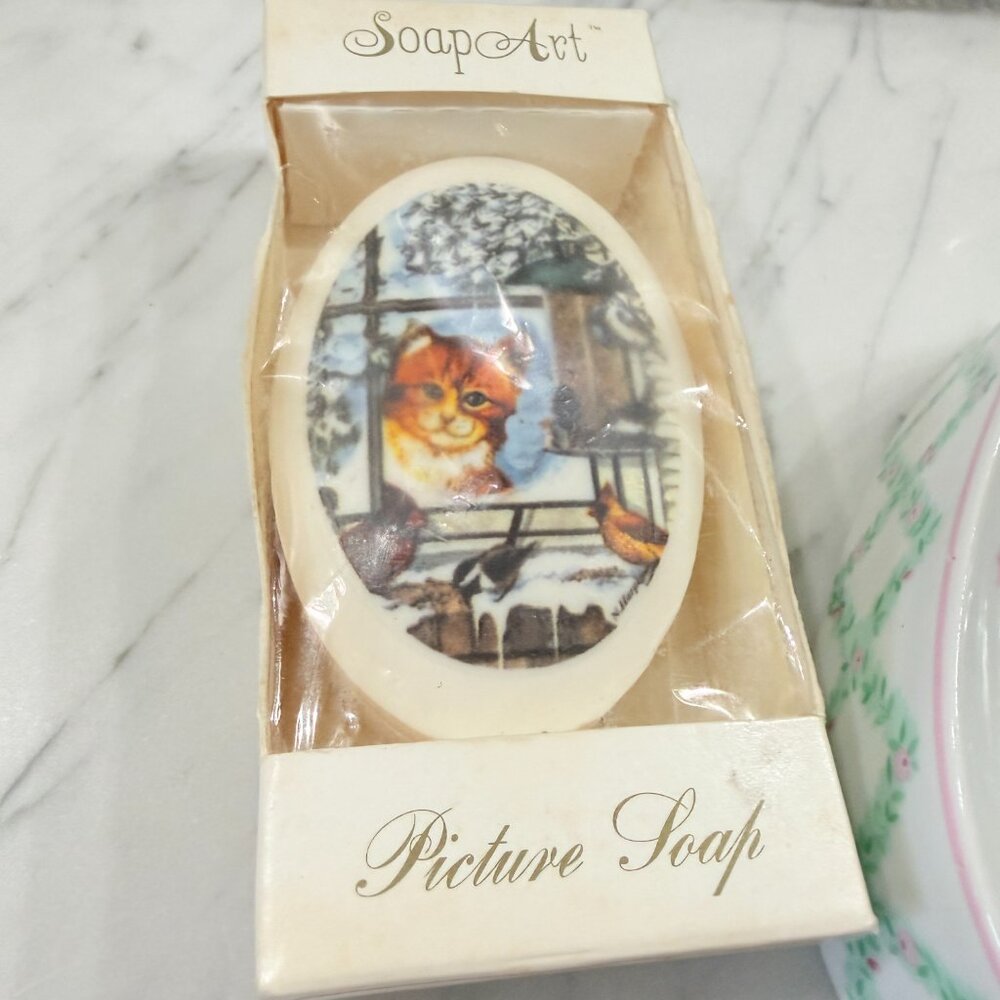 Vintage Soap Dish & Cat Soap Art - Picture 3 of 10